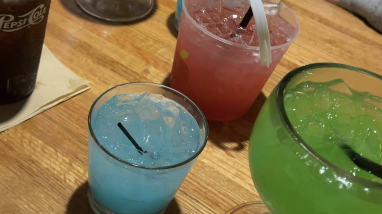 cocktails served at Applebee's